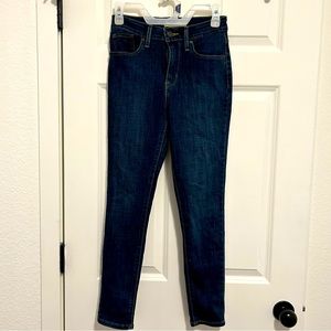 Levi’s 721 High Rise Skinny Jeans